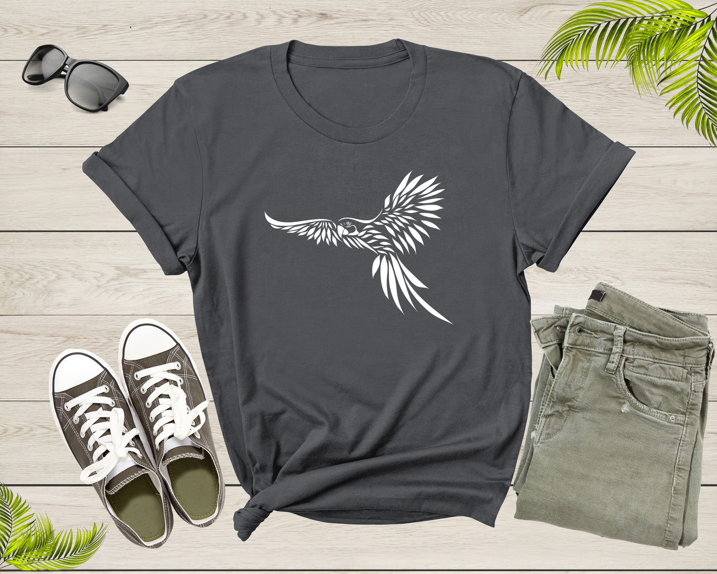 Flying Cool Parrot Bird Tropical Bird Animal Cockatoo Macaw T-Shirt Soaring Parrot Gift T Shirt for Men Women Kids Boys Girls Graphic Tshirt