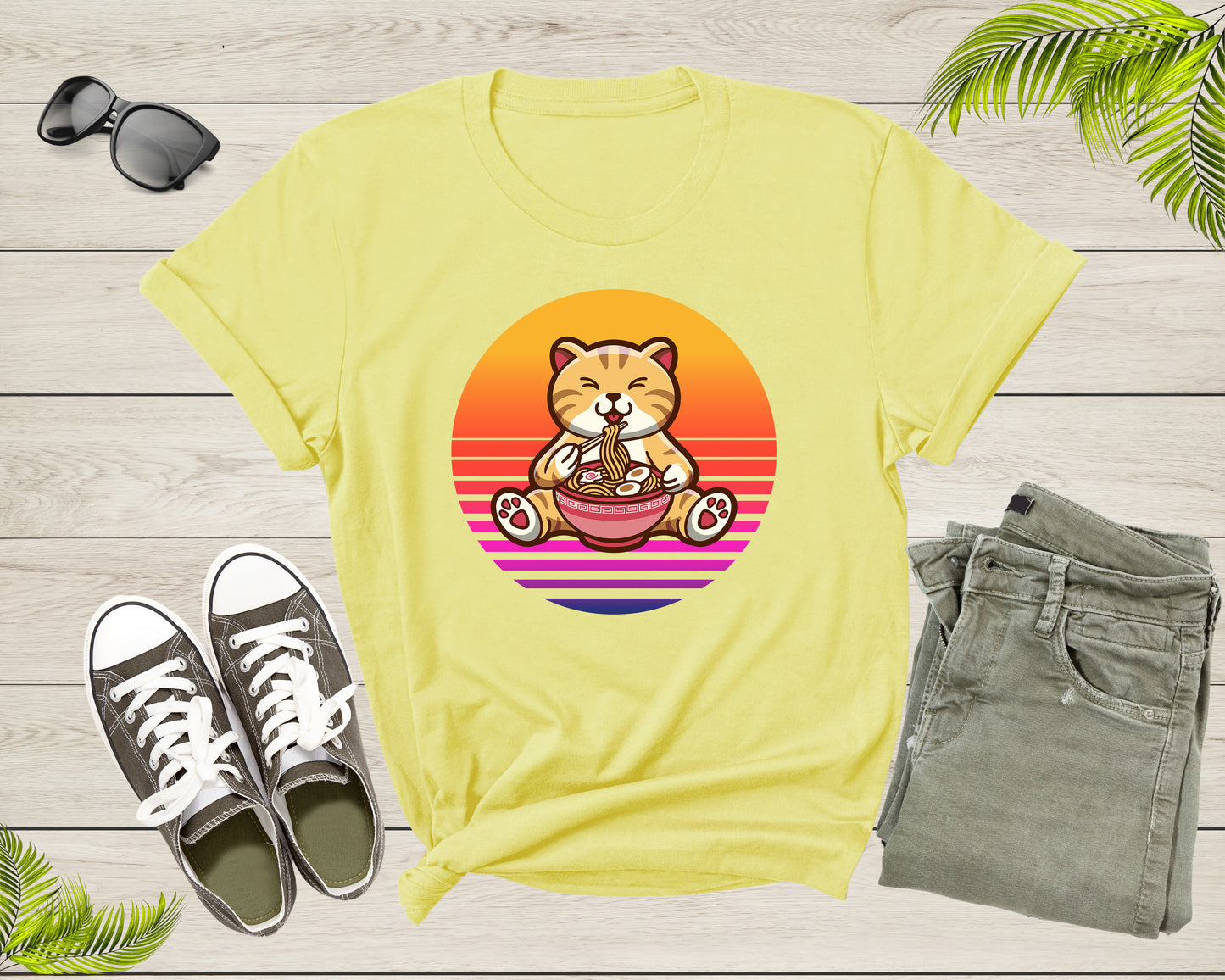 Retro Sunset Cute Cat Eating Ramen Noodles Gift Kitten Print T-shirt Japanese Ramen Noodle Foodie Shirt Ramen Lover Gift Noodle Lover Gift