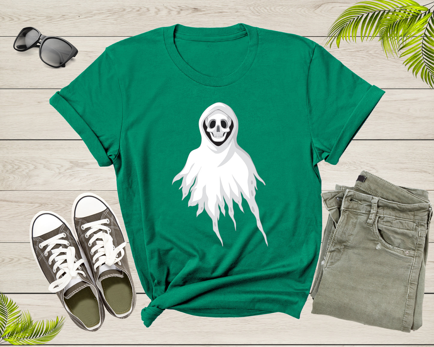 Halloween Ghost Lover Gift Men Women Kids Boys Girls Present T-Shirt Cool Spooky Halloween Lover Gift T Shirt for Teens Graphic Tshirt