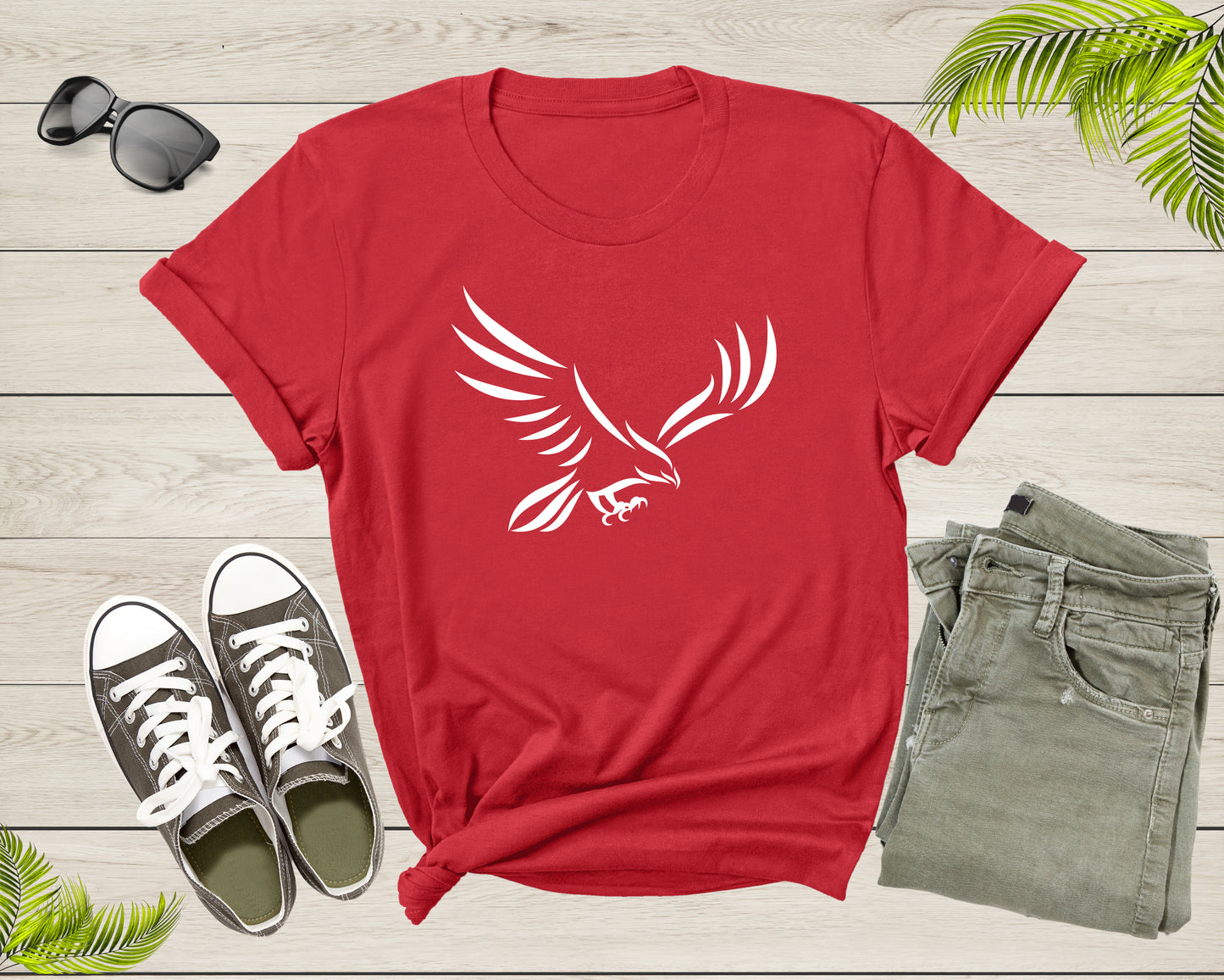 Flying Soaring Falcon Sea Hawk Bird Lover Gift for Men Women T-Shirt Cool Falcon Lover Gift T Shirt for Girls Boys Youth Graphic Tshirt