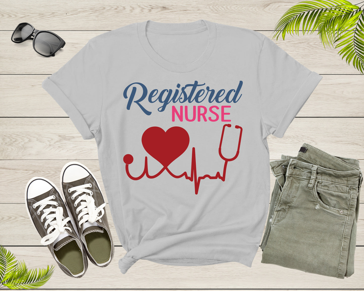 Cute Vintage Registered Nurse Graphic Design Gift For Women Men T-Shirt Pediatric Registered Nurse T Shirt Cool ER NICU Nurse Tshirt
