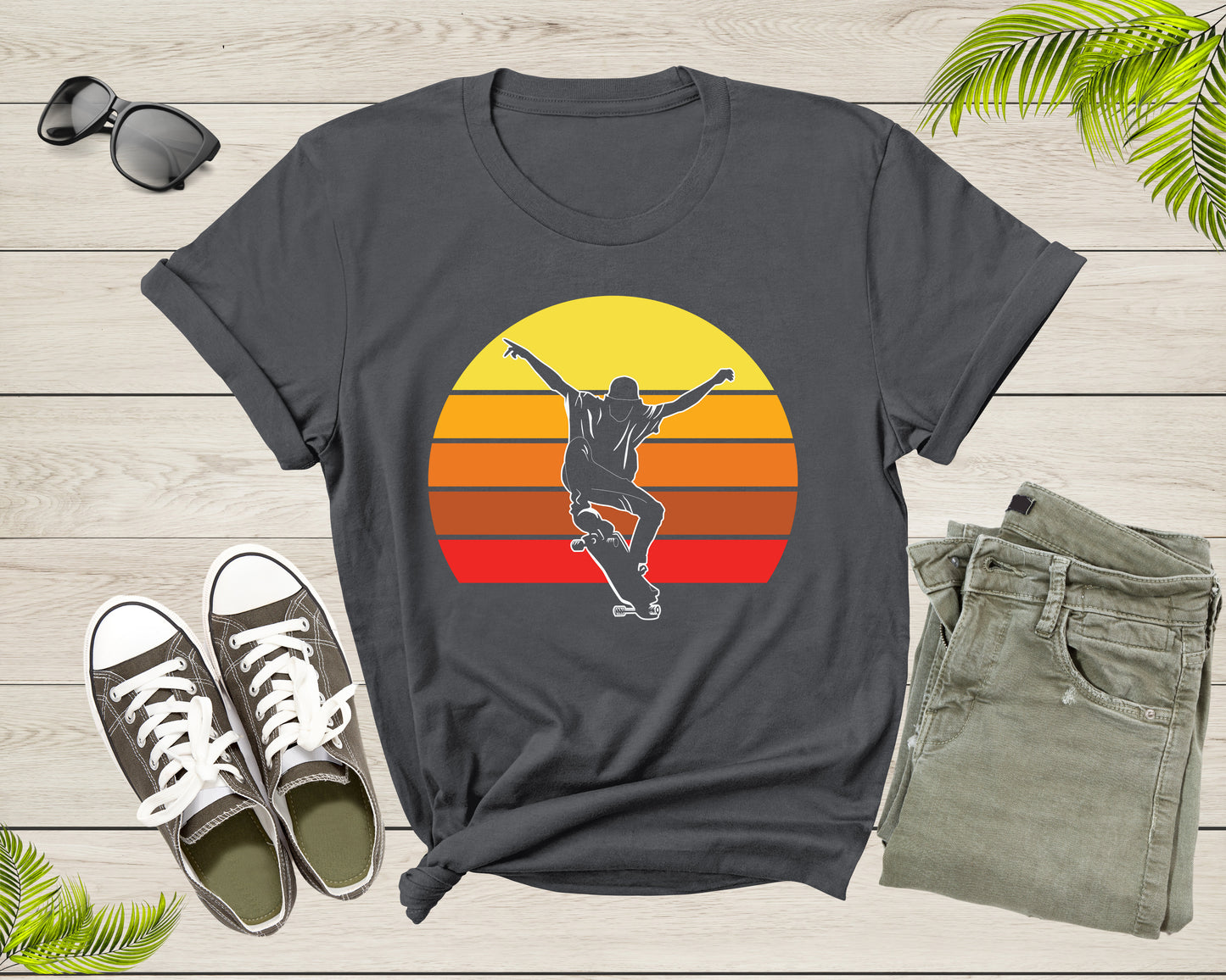 Cool Sunset Retro Skateboarding Boy for Men Women Girls Boys T-Shirt Skateboarder Gift T Shirt for Men Women Kids Boys Girls Graphic Tshirt