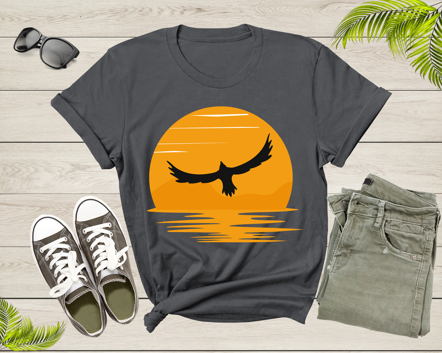 Cool Flying Eagle Bird At Sunset For Women Men T-shirt Soaring American Eagle Bird For Boys Girls Youth Shirt Bald Eagle Bird Gift Tshirt