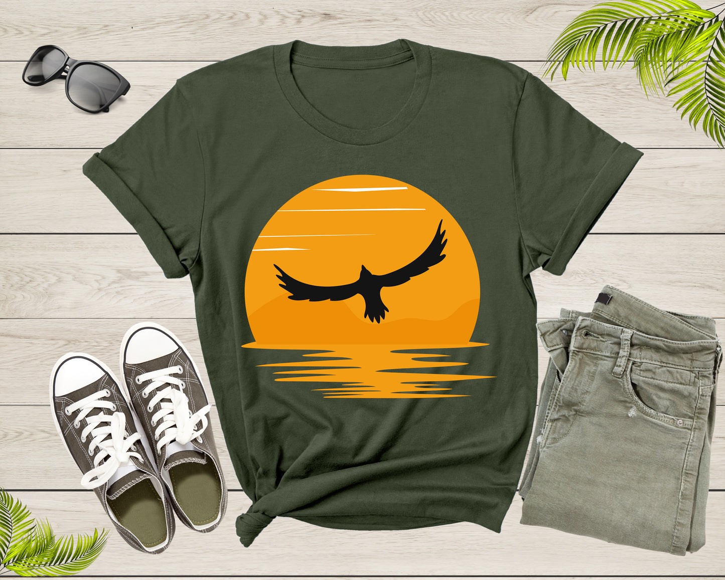 Cool Flying Eagle Bird At Sunset For Women Men T-shirt Soaring American Eagle Bird For Boys Girls Youth Shirt Bald Eagle Bird Gift Tshirt
