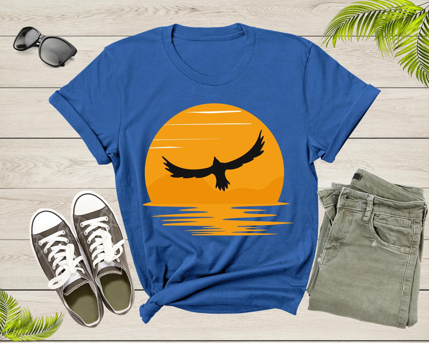 Cool Flying Eagle Bird At Sunset For Women Men T-shirt Soaring American Eagle Bird For Boys Girls Youth Shirt Bald Eagle Bird Gift Tshirt