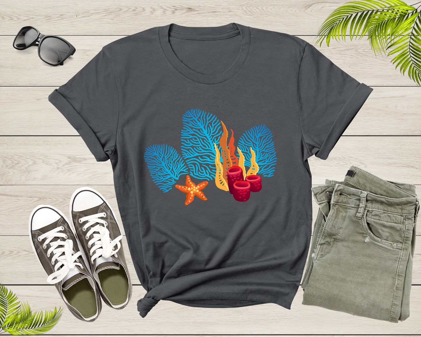 Bright Red Blue Coral Seaweed Marine Life Sea Life Starfish T-Shirt Coral Reef Shirt for Men Women Kids Boys Girls Teens Graphic Tshirt