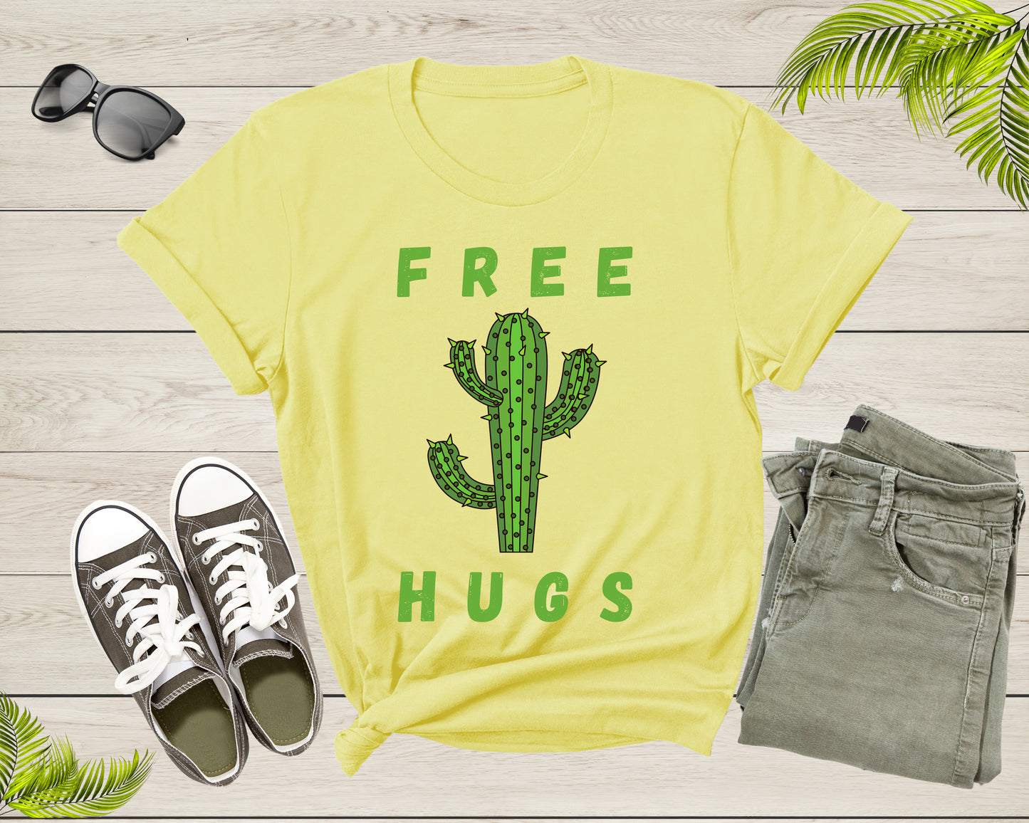 Funny Desert Cactus Plant Tree Lover Free Hugs Sarcastic T-Shirt Cactus Lover Gift T Shirt for Men Women Kids Boys Girls Graphic Tshirt