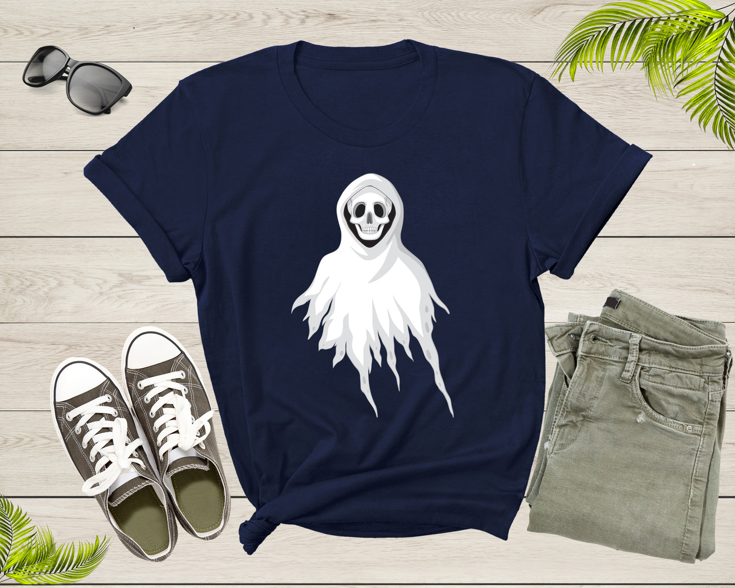 Halloween Ghost Lover Gift Men Women Kids Boys Girls Present T-Shirt Cool Spooky Halloween Lover Gift T Shirt for Teens Graphic Tshirt