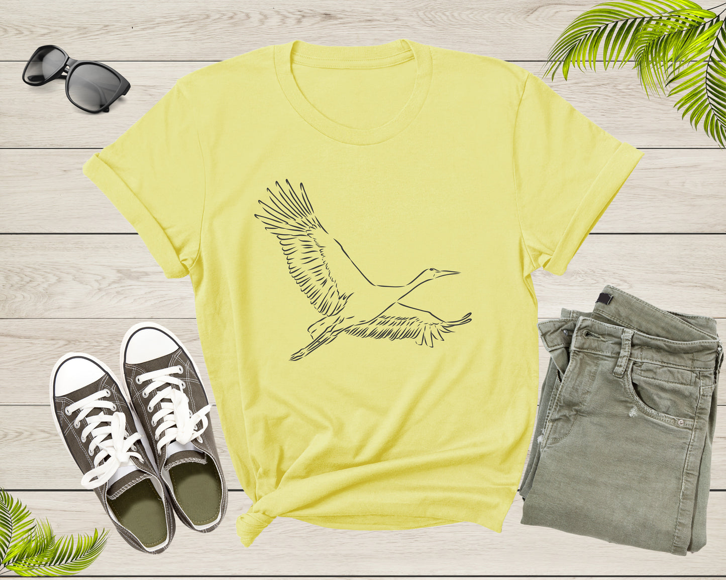 Cool Flying White Asian Openbill Stork Migratory Bird Animal T-Shirt Soaring Flying Stork Bird T Shirt for Men Women Kids Boys Girls Gift