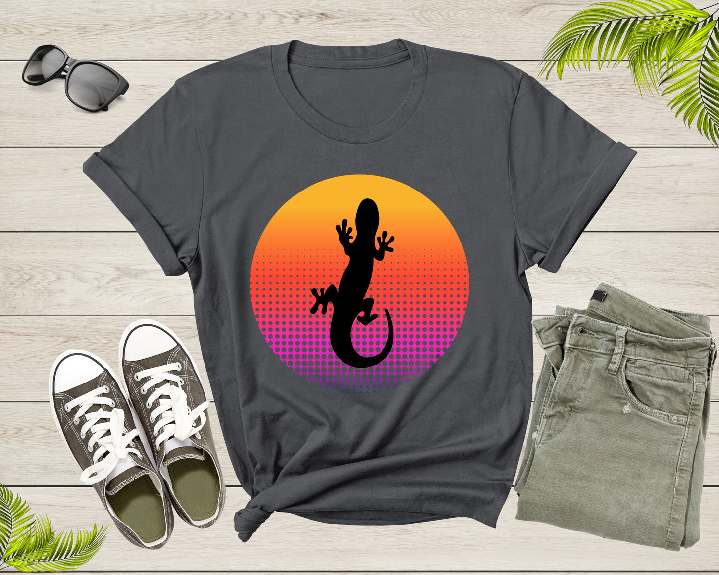 Cute Lizard Gecko Animal Silhouette at Sunset for Men Women T-Shirt Gecko Lover Gift T Shirt for Men Women Kids Boys Girls Graphic Tshirt