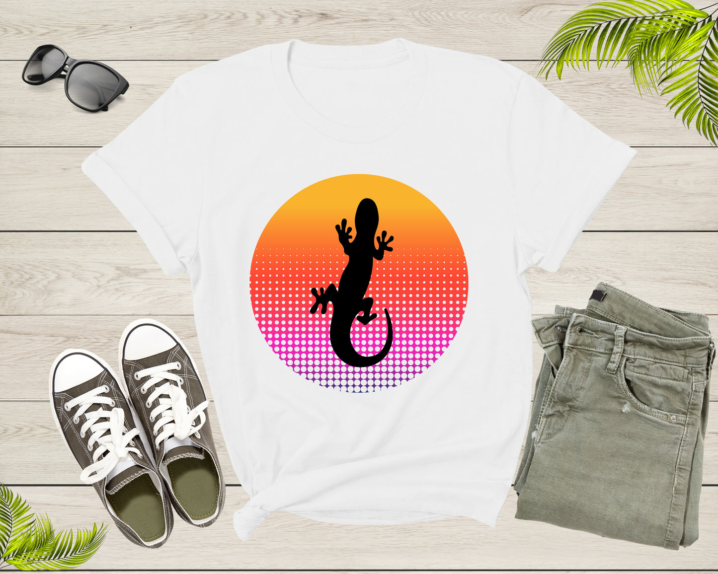 Cute Lizard Gecko Animal Silhouette at Sunset for Men Women T-Shirt Gecko Lover Gift T Shirt for Men Women Kids Boys Girls Graphic Tshirt